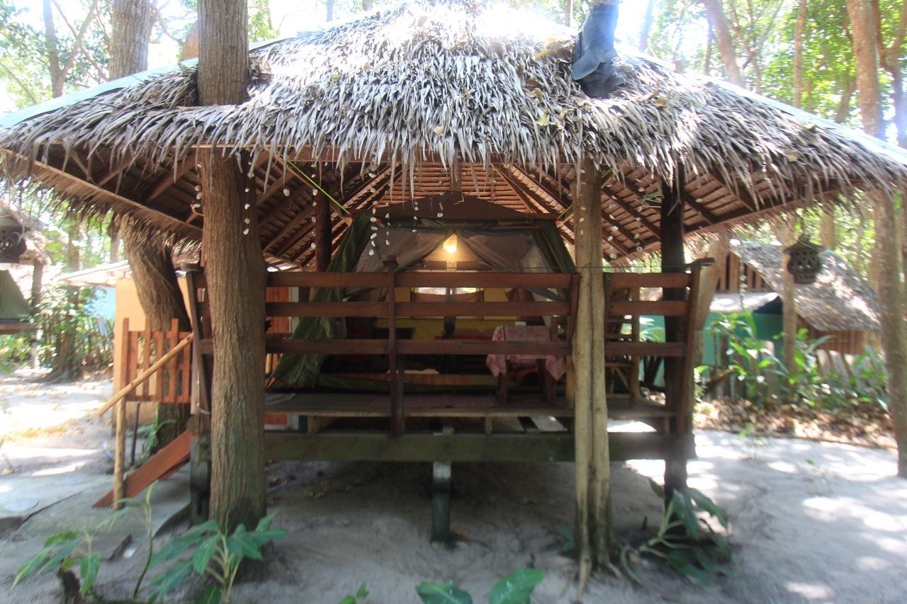 Jj Beach Resort & Jj Seafood Koh Phayam Exterior photo