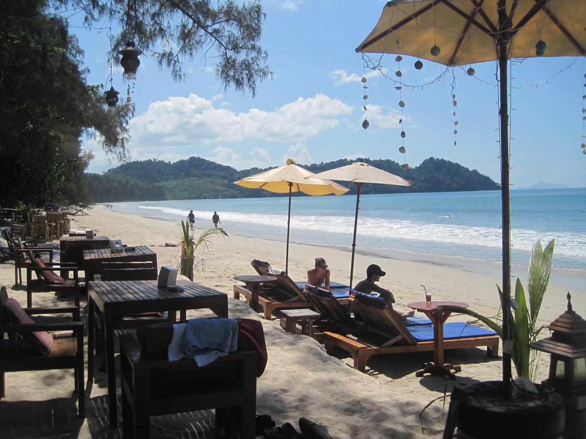 Jj Beach Resort & Jj Seafood Koh Phayam Exterior photo